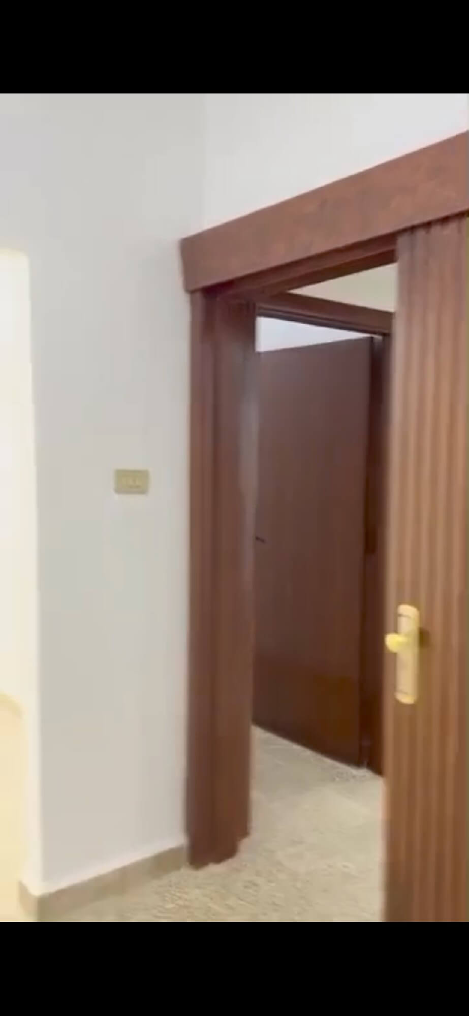 scaled_Screenshot_2025-12-01-10-35-23-850_com.whatsapp